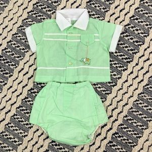 Vintage 2 Piece Set Green Elephant 🐘 Baby Outfit